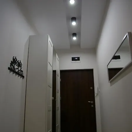 Charming In The Centre, *