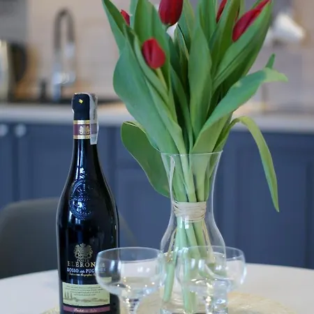 Charming In The Centre,