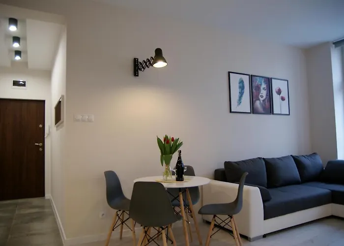 Charming In The Centre,